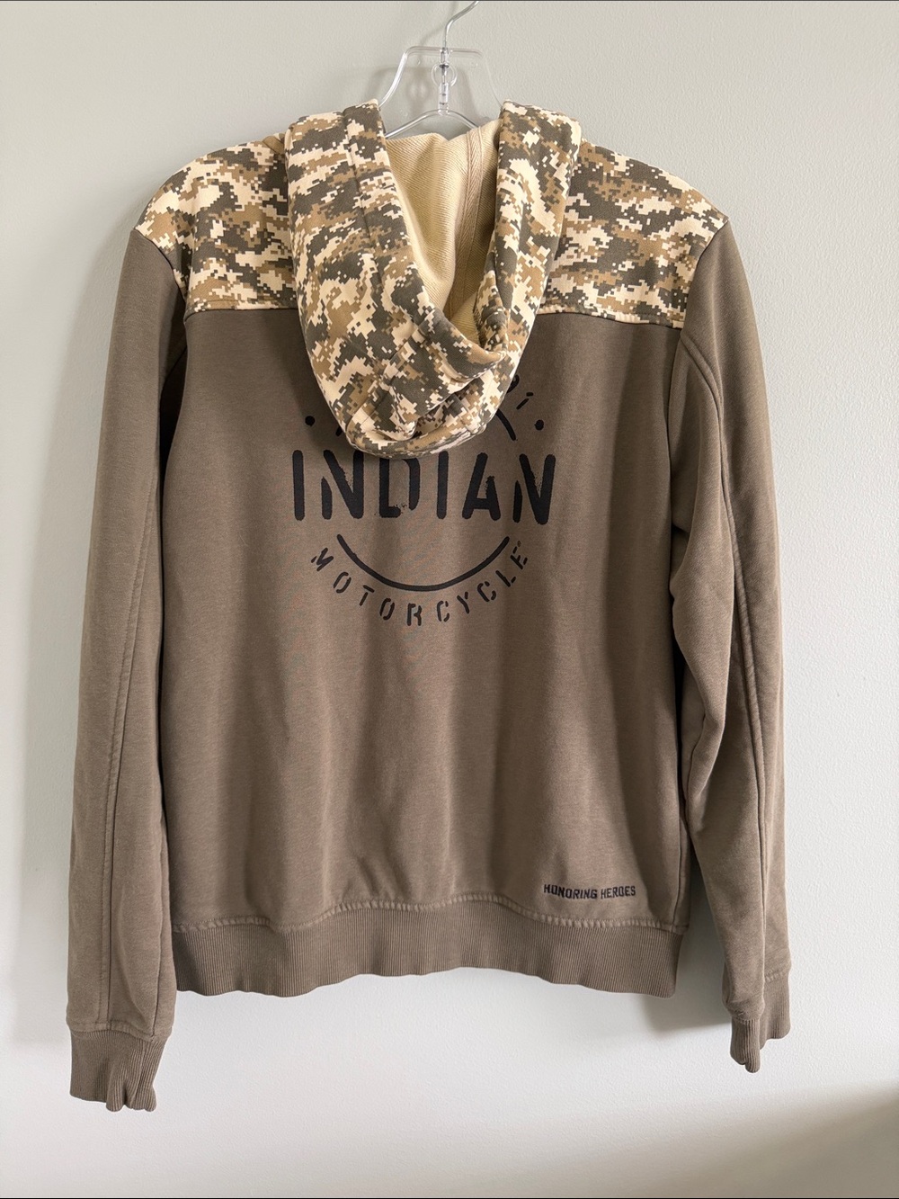 Indian Motorcycle Jacket Hoodie with Camo Trim - Picture 6 of 9
